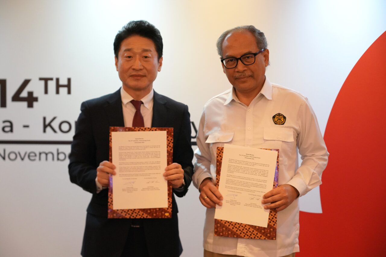 Perwakilan dari Indonesia-Korea Selatan dalam The 14th Indonesia Korea Energy Forum (IKEF). zonaebt.com