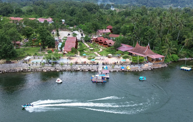 PLTS Singkarak Jadi yang Terbesar di Sumatra, Beroperasi 2027 zonaebt.com