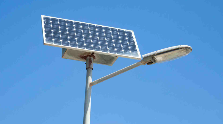 10 Fakta dan Mitos Panel Surya yang Perlu Diketahui Sebelum Memasang PLTS zonaebt.com