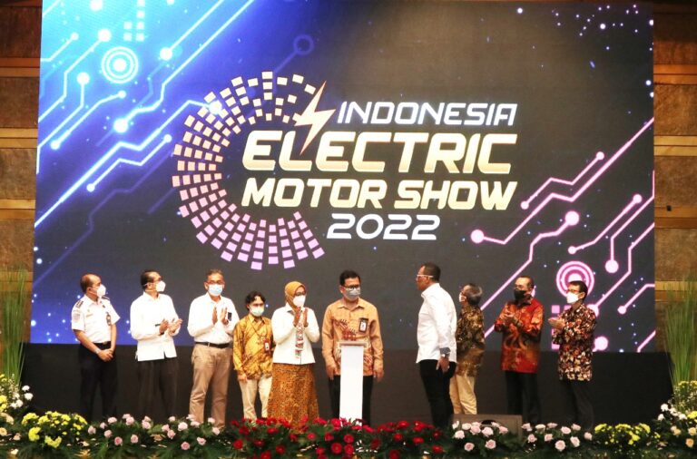 Penyelenggaraan Indonesia Electric Motor Show (IEMS 2022) kembali digelar tahun ini. Event akan diselenggarakan pada 28-30 September 2022 di Jakarta Convention Center (JCC) dengan tema ‘Strengthening Autonomus Ecosystem’