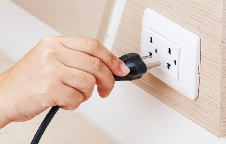 Konsumsi Listrik Indonesia 2021-2025 Terus Meningkat, Capai 1.584 kWh per Kapita zonaebt.com