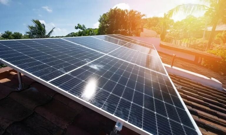 IESR: Tren Panel Surya Meningkat Imbas Energi Fosil Mahal zonaebt.com