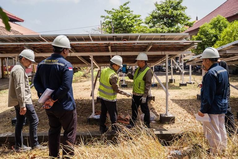 SRE Indonesia Tingkatkan Kompetensi Pelatih Lokal Energi Terbarukan melalui Program REAL di Bali dan NTB