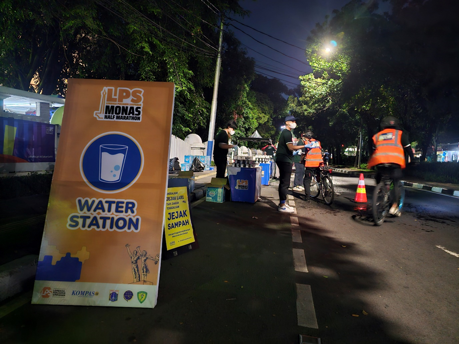 Water station maraton