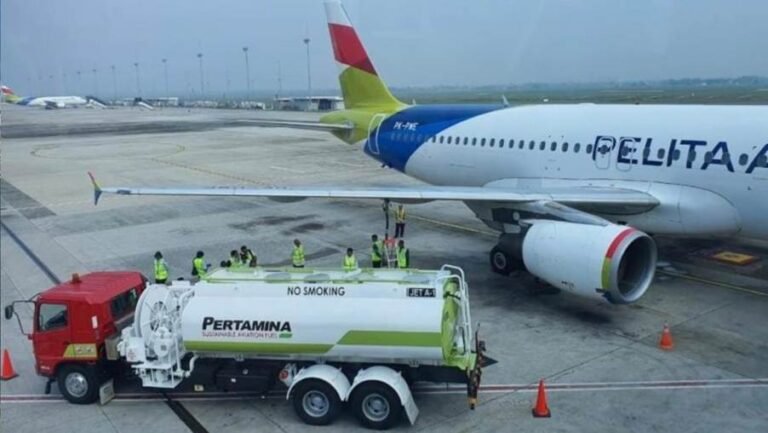 Bahan Bakar Pesawat dari Minyak Jelantah, Solusi Baru Kurangi Emisi Sektor Aviasi zonaebt.com