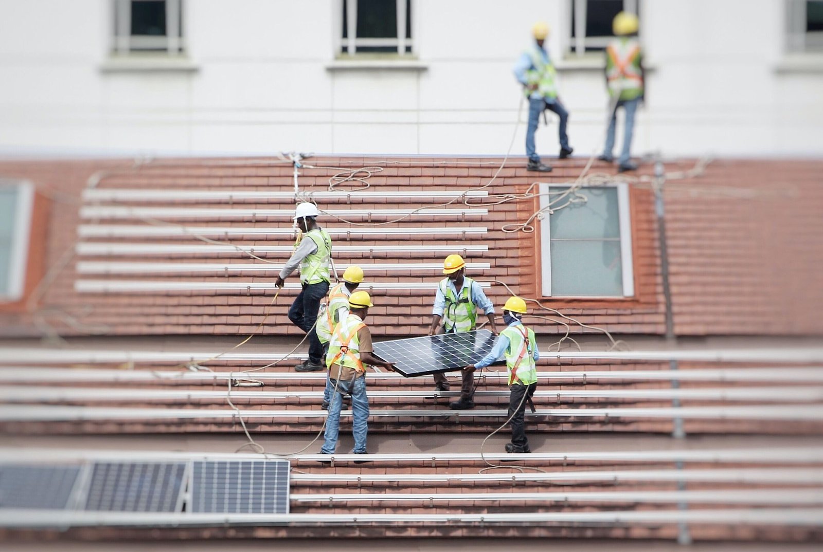 5 Langkah Mengatasi Kerusakan Panel Surya zonaEBT.com