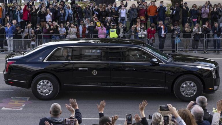 'The Beast' Joe Biden's Car with Its Unique Nuclear Code zonaebt.com