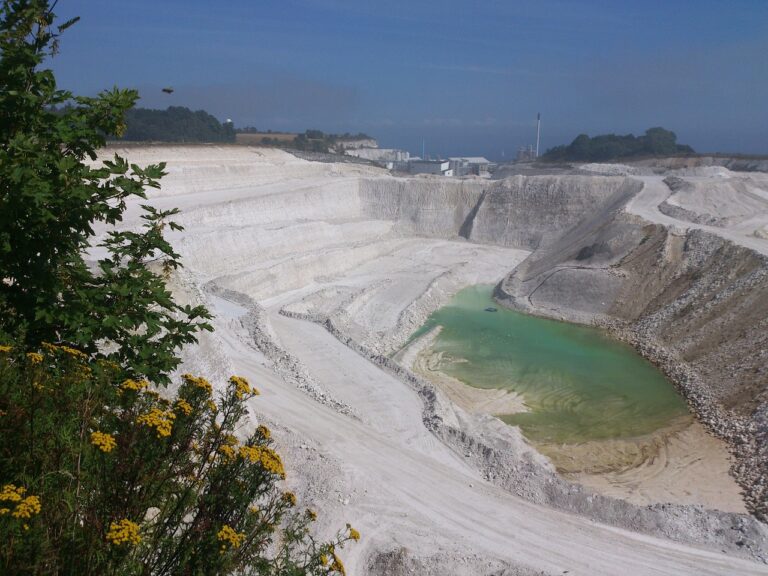 quarry-77462_1280