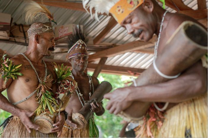 Tablasupa indigenous people, Jayapura Regency. Source: National Geographic Indonesia