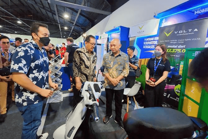 Constantly Pushing for the Use of Electric Vehicles, Volta, a Subsidiary of PT NFC Indonesia Tbk, MCAS Group, Attended the KBLBB Exhibition at the Height of the G20 Summit zonaebt.com